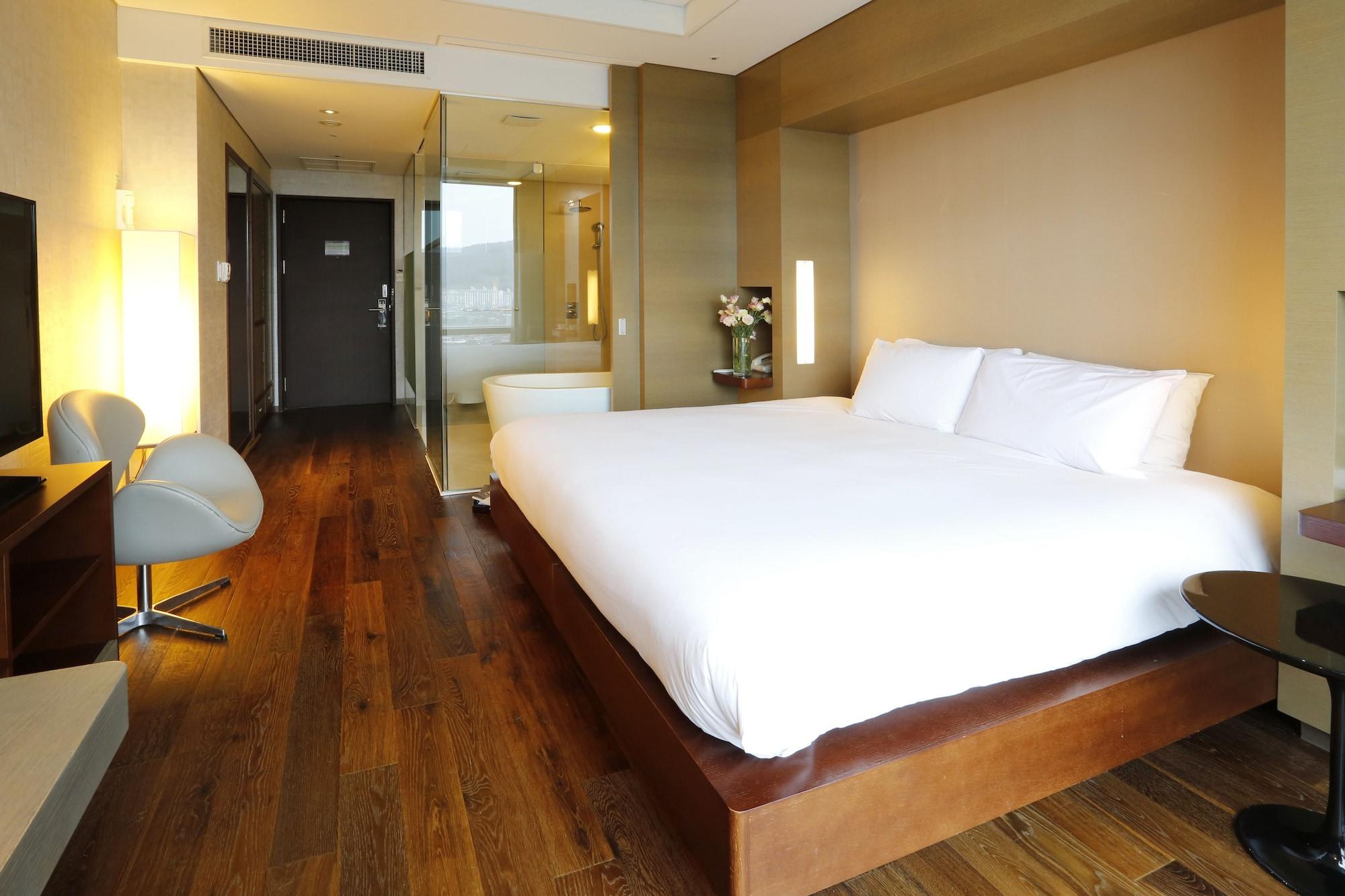 Grand Mercure Ambassador Changwon Eksteriør bilde