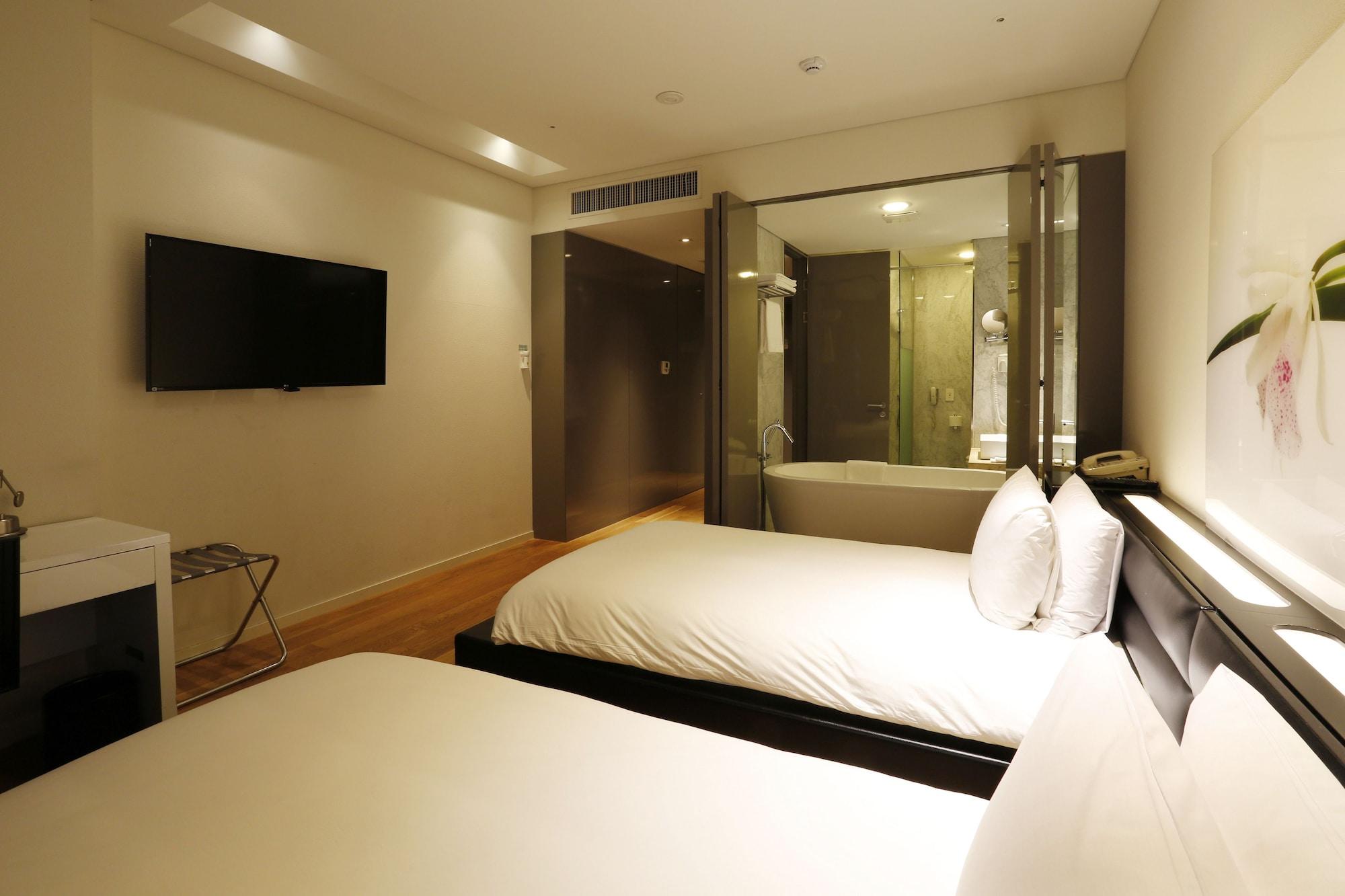 Grand Mercure Ambassador Changwon Eksteriør bilde