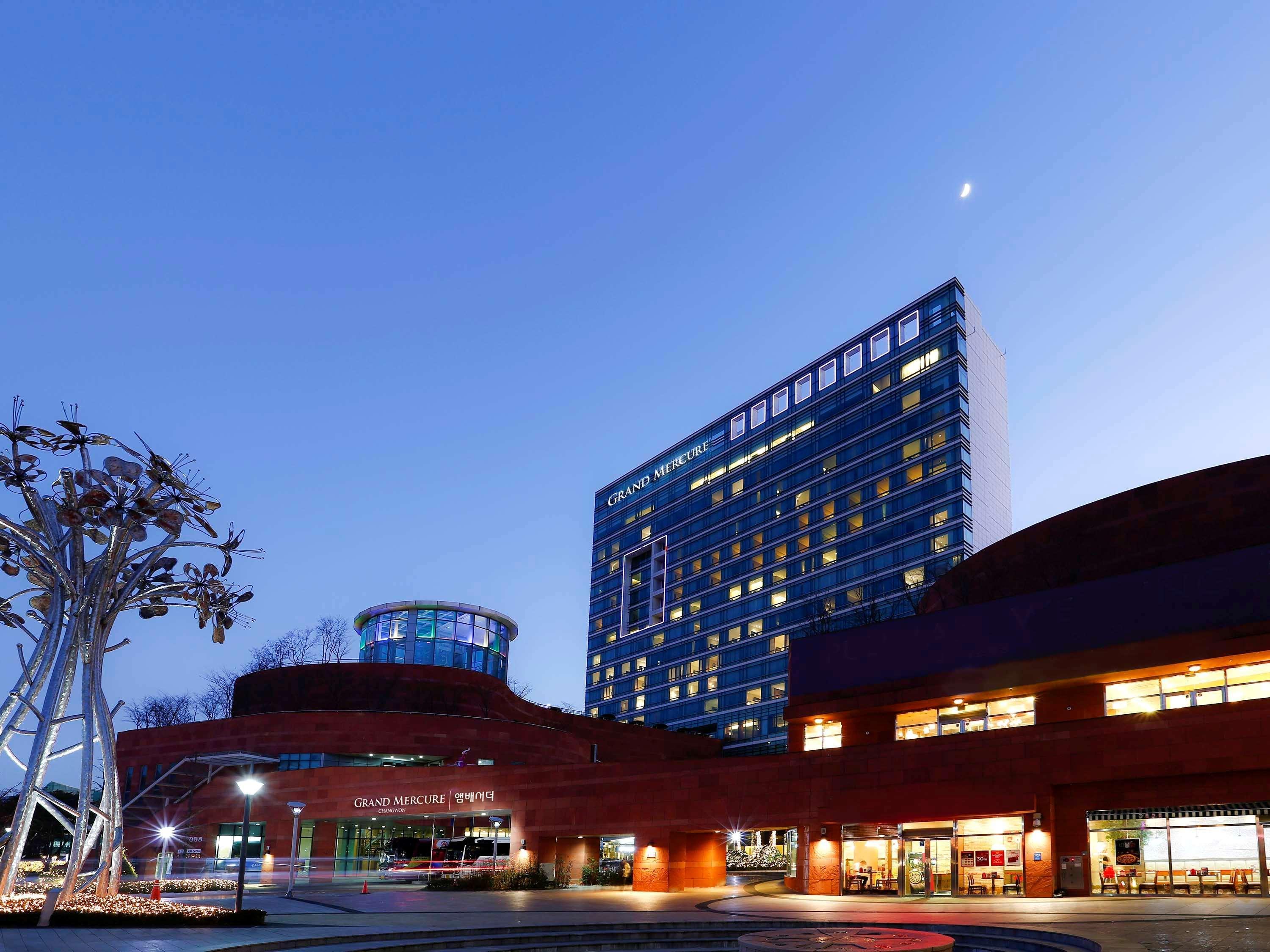 Grand Mercure Ambassador Changwon Eksteriør bilde